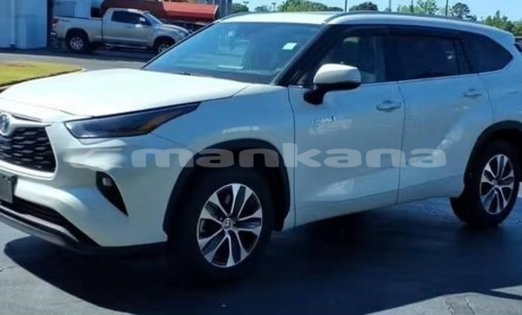Buy Used Toyota Highlander White Car in Tbilisi in Tbilisi Buy Used Toyota Highlander White Car in Tbilisi in Tbilisi