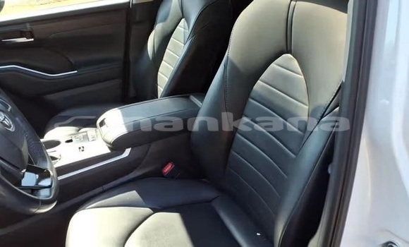 Buy Used Toyota Highlander White Car in Tbilisi in Tbilisi Buy Used Toyota Highlander White Car in Tbilisi in Tbilisi