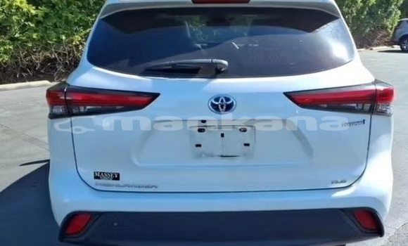 Buy Used Toyota Highlander White Car in Tbilisi in Tbilisi Buy Used Toyota Highlander White Car in Tbilisi in Tbilisi