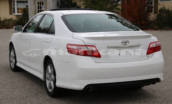 Buy Used Toyota Camry White Car in Tbilisi in Tbilisi Buy Used Toyota Camry White Car in Tbilisi in Tbilisi