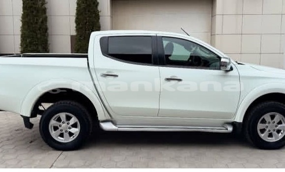 Buy Used Mitsubishi L200 White Car in Tbilisi in Tbilisi Buy Used Mitsubishi L200 White Car in Tbilisi in Tbilisi