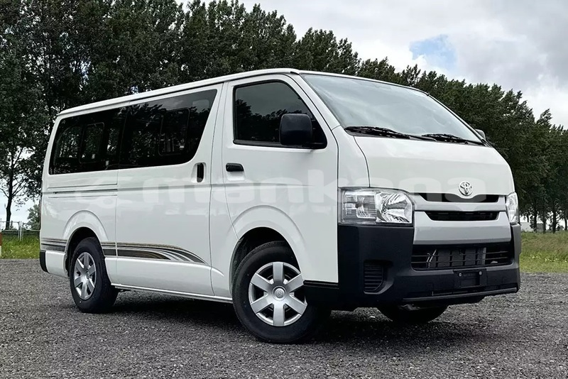 Big with watermark toyota hiace abhasia import dubai 8181
