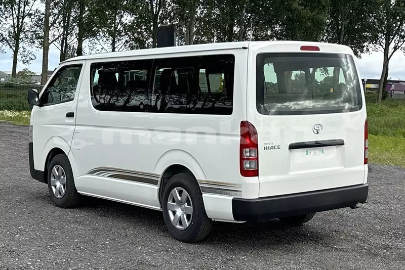 Big with watermark toyota hiace abhasia import dubai 8181
