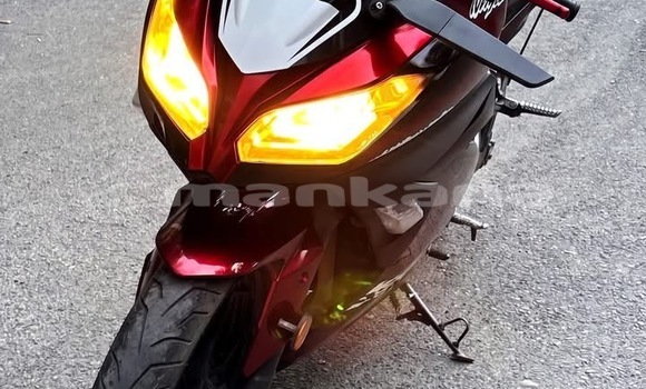 Buy Used Kawasaki Ninja Red Bike in Tbilisi in Tbilisi