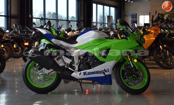 Buy New Yamaha TMAX Black Bike in Bagdadi in Imereti Buy New Yamaha TMAX Black Bike in Bagdadi in Imereti