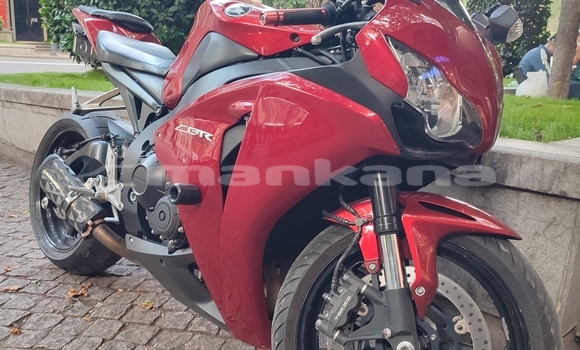 Buy Used Honda CBR 1000 RR Red Bike in Tbilisi in Tbilisi Buy Used Honda CBR 1000 RR Red Bike in Tbilisi in Tbilisi