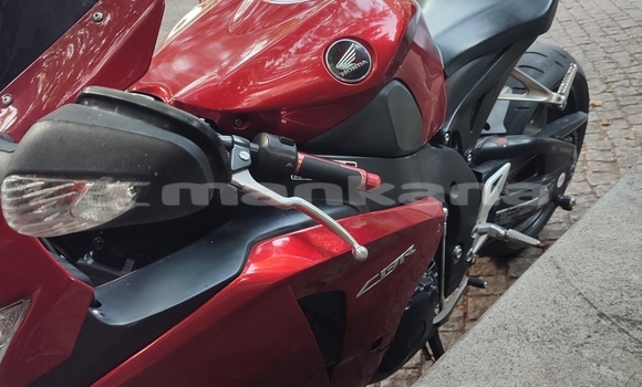 Buy Used Honda CBR 1000 RR Red Bike in Tbilisi in Tbilisi Buy Used Honda CBR 1000 RR Red Bike in Tbilisi in Tbilisi