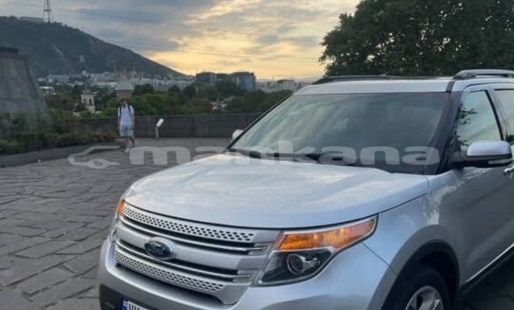 Buy Used Ford Explorer Silver Car in Tbilisi in Tbilisi Buy Used Ford Explorer Silver Car in Tbilisi in Tbilisi