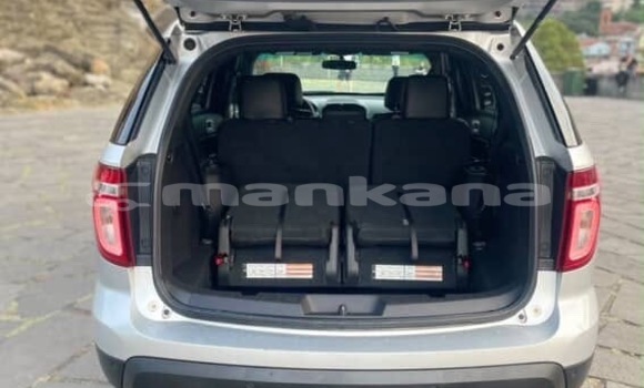 Buy Used Ford Explorer Silver Car in Tbilisi in Tbilisi Buy Used Ford Explorer Silver Car in Tbilisi in Tbilisi