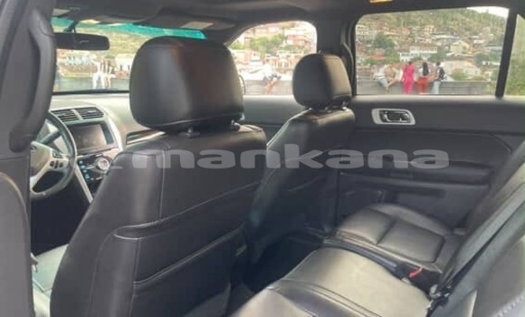 Buy Used Ford Explorer Silver Car in Tbilisi in Tbilisi Buy Used Ford Explorer Silver Car in Tbilisi in Tbilisi