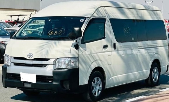 Buy Used Toyota Hiace White Car in Tbilisi in Tbilisi Buy Used Toyota Hiace White Car in Tbilisi in Tbilisi