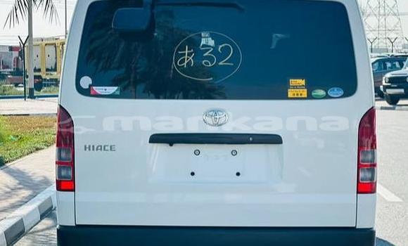 Buy Used Toyota Hiace White Car in Tbilisi in Tbilisi Buy Used Toyota Hiace White Car in Tbilisi in Tbilisi