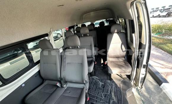 Buy Used Toyota Hiace White Car in Tbilisi in Tbilisi Buy Used Toyota Hiace White Car in Tbilisi in Tbilisi