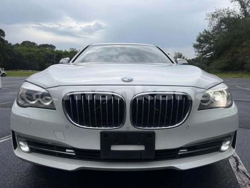 Big with watermark bmw 7 series abhasia gali 8264