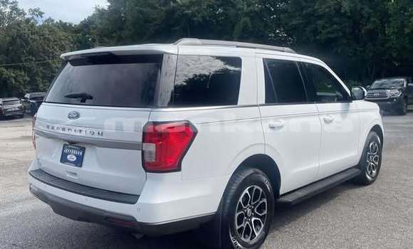 Buy Used Ford Explorer White Car in Ahalkalaki in Samche-Zhavaheti Buy Used Ford Explorer White Car in Ahalkalaki in Samche-Zhavaheti