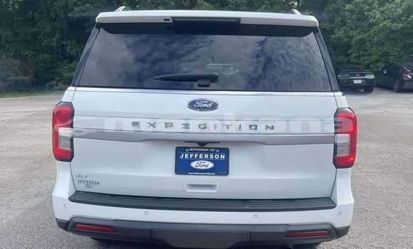 Buy Used Ford Explorer White Car in Ahalkalaki in Samche-Zhavaheti Buy Used Ford Explorer White Car in Ahalkalaki in Samche-Zhavaheti