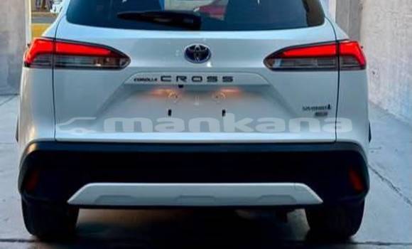 Buy Used Toyota Corolla Cross White Car in Tbilisi in Tbilisi Buy Used Toyota Corolla Cross White Car in Tbilisi in Tbilisi