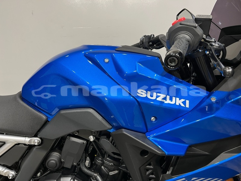 Big with watermark suzuki gsx abhasia bihvinta 8376