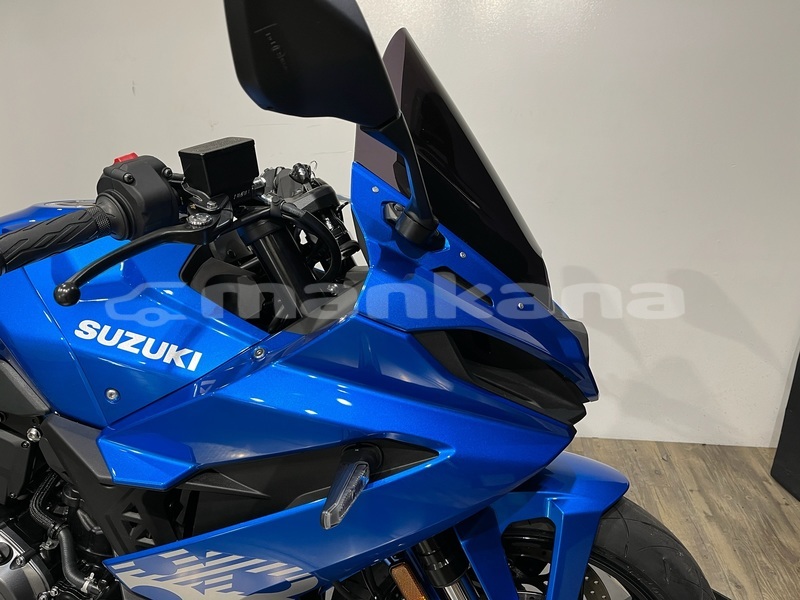Big with watermark suzuki gsx abhasia bihvinta 8376