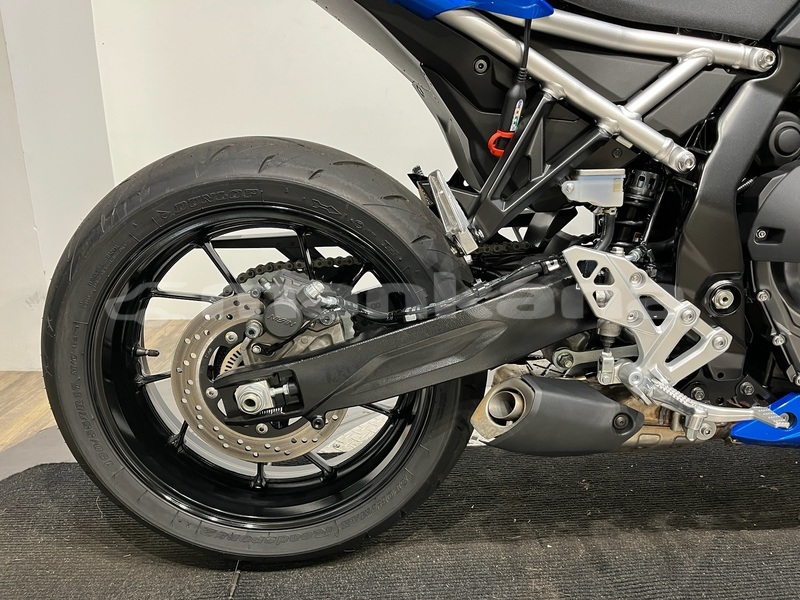 Big with watermark suzuki gsx abhasia bihvinta 8376