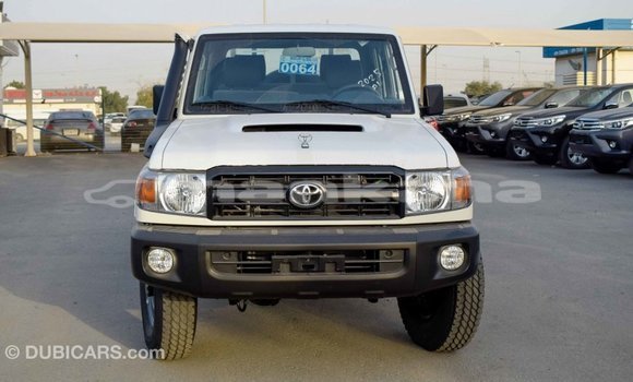 Buy Import Toyota Land Cruiser White Car in Import - Dubai in Abhasia Buy Import Toyota Land Cruiser White Car in Import - Dubai in Abhasia