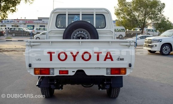 Buy Import Toyota Land Cruiser White Car in Import - Dubai in Abhasia Buy Import Toyota Land Cruiser White Car in Import - Dubai in Abhasia
