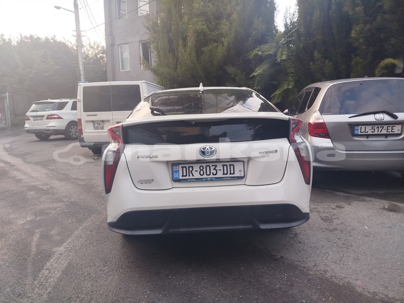 Big with watermark toyota prius tbilisi tbilisi 8474