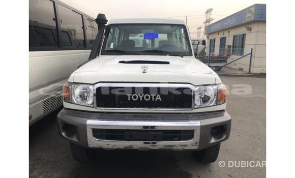 Buy Import Toyota Land Cruiser White Car in Import - Dubai in Abhasia Buy Import Toyota Land Cruiser White Car in Import - Dubai in Abhasia