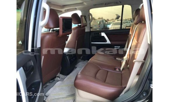Buy Import Toyota Land Cruiser Black Car in Import - Dubai in Abhasia Buy Import Toyota Land Cruiser Black Car in Import - Dubai in Abhasia