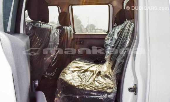 Buy Import Nissan NP 300 White Car in Import - Dubai in Abhasia Buy Import Nissan NP 300 White Car in Import - Dubai in Abhasia