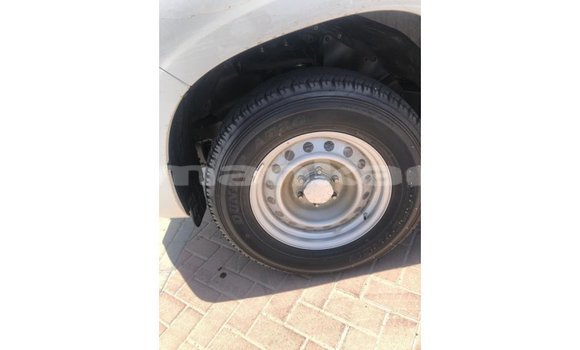 Buy Import Toyota Prado White Car in Import - Dubai in Abhasia Buy Import Toyota Prado White Car in Import - Dubai in Abhasia
