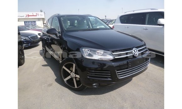 Buy Import Volkswagen Touareg Black Car in Import - Dubai in Abhasia