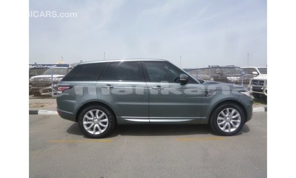 Buy Import Land Rover Range Rover Green Car in Import - Dubai in Abhasia Buy Import Land Rover Range Rover Green Car in Import - Dubai in Abhasia
