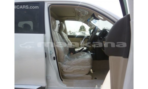 Buy Import Toyota Prado White Car in Import - Dubai in Abhasia Buy Import Toyota Prado White Car in Import - Dubai in Abhasia