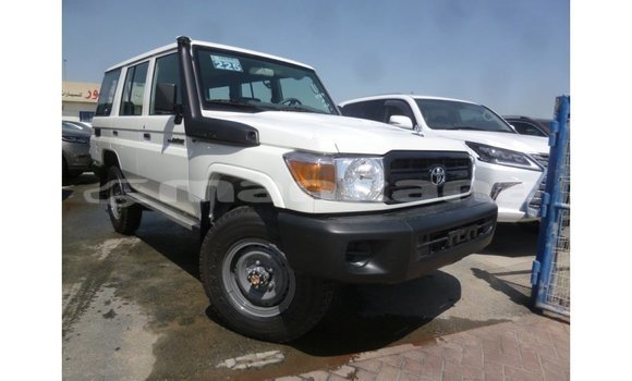 Buy Import Toyota Land Cruiser White Car in Import - Dubai in Abhasia Buy Import Toyota Land Cruiser White Car in Import - Dubai in Abhasia