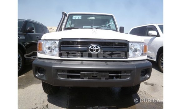 Buy Import Toyota Land Cruiser White Car in Import - Dubai in Abhasia Buy Import Toyota Land Cruiser White Car in Import - Dubai in Abhasia