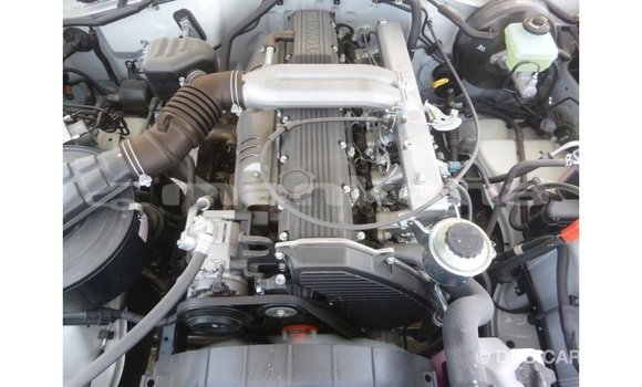 Buy Import Toyota Land Cruiser White Car in Import - Dubai in Abhasia Buy Import Toyota Land Cruiser White Car in Import - Dubai in Abhasia