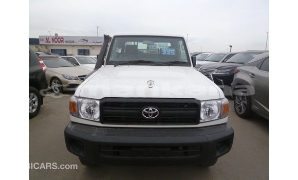 Buy Import Toyota Land Cruiser White Car in Import - Dubai in Abhasia Buy Import Toyota Land Cruiser White Car in Import - Dubai in Abhasia