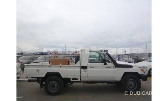 Buy Import Toyota Land Cruiser White Car in Import - Dubai in Abhasia Buy Import Toyota Land Cruiser White Car in Import - Dubai in Abhasia