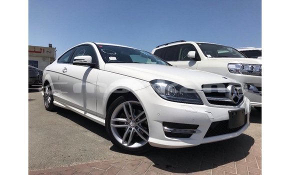 Buy Import Mercedes-Benz 190 White Car in Import - Dubai in Abhasia Buy Import Mercedes-Benz 190 White Car in Import - Dubai in Abhasia