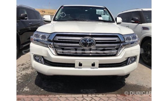 Buy Import Toyota Land Cruiser White Car in Import - Dubai in Abhasia Buy Import Toyota Land Cruiser White Car in Import - Dubai in Abhasia