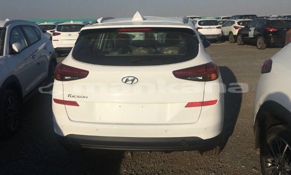 Buy Import Hyundai Tucson White Car in Import - Dubai in Abhasia Buy Import Hyundai Tucson White Car in Import - Dubai in Abhasia