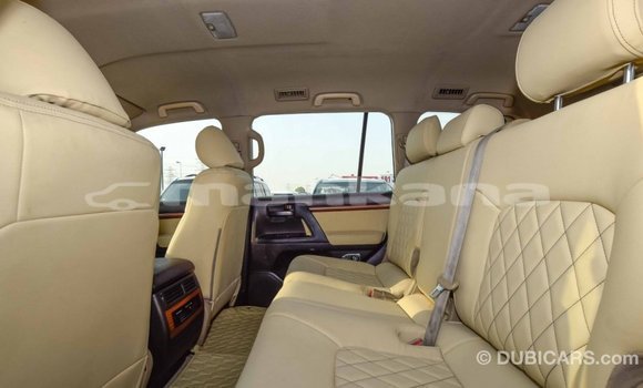 Buy Import Toyota Land Cruiser White Car in Import - Dubai in Abhasia Buy Import Toyota Land Cruiser White Car in Import - Dubai in Abhasia