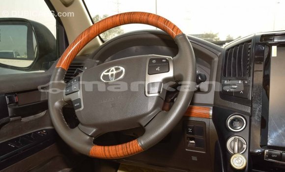 Buy Import Toyota Land Cruiser White Car in Import - Dubai in Abhasia Buy Import Toyota Land Cruiser White Car in Import - Dubai in Abhasia