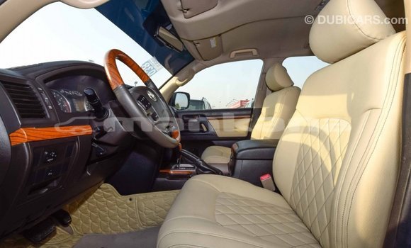 Buy Import Toyota Land Cruiser White Car in Import - Dubai in Abhasia Buy Import Toyota Land Cruiser White Car in Import - Dubai in Abhasia