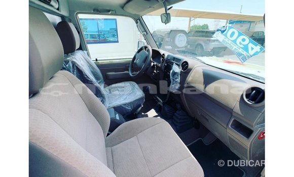 Buy Import Toyota Land Cruiser White Car in Import - Dubai in Abhasia Buy Import Toyota Land Cruiser White Car in Import - Dubai in Abhasia