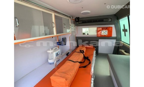 Buy Import Toyota Land Cruiser White Car in Import - Dubai in Abhasia Buy Import Toyota Land Cruiser White Car in Import - Dubai in Abhasia