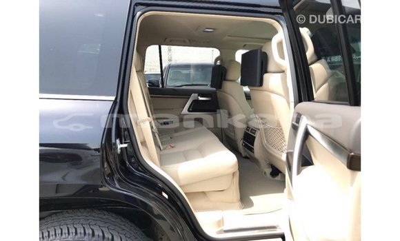 Buy Import Toyota Land Cruiser Black Car in Import - Dubai in Abhasia Buy Import Toyota Land Cruiser Black Car in Import - Dubai in Abhasia