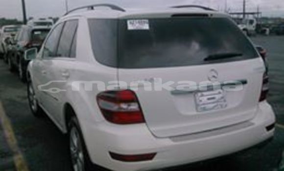 Buy Used Mercedes-Benz ML–Class White Car in Tbilisi in Tbilisi Buy Used Mercedes-Benz ML–Class White Car in Tbilisi in Tbilisi
