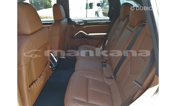 Buy Import Porsche Cayenne White Car in Import - Dubai in Abhasia Buy Import Porsche Cayenne White Car in Import - Dubai in Abhasia